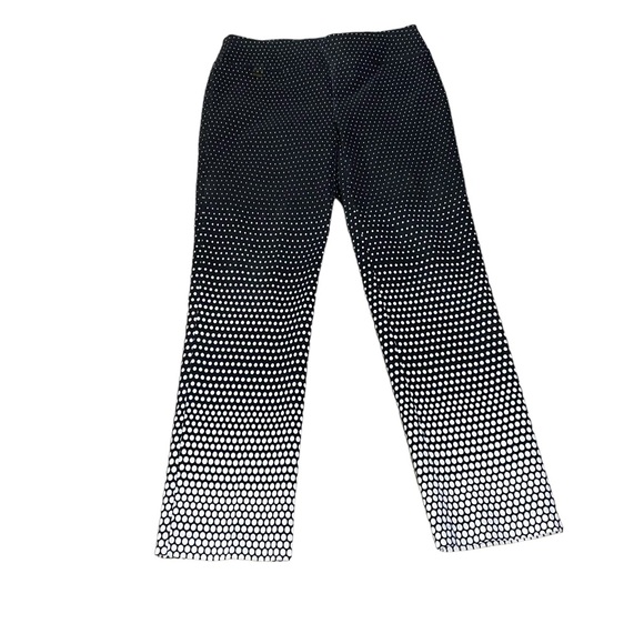 Lisette L Montreal Black and White
Polka Dot Capri Pants - Size 6 - Picture 2 of 4